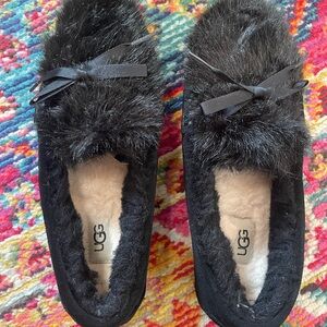 UGG Women's Luxurious Black Slippers